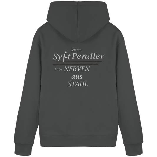Der Sylt-Pendler ~ Basic Hoodie (Motiv hinten)