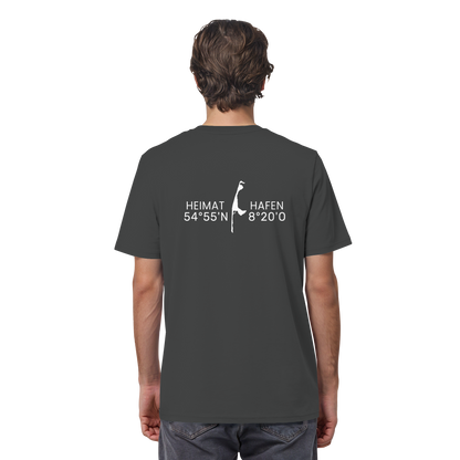 Heimathafen Sylt mit Standort - Basic Shirt (back)